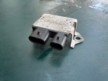 Load image into Gallery viewer, 200 225 250 hp Mercury Optimax DUAL COIL DRIVER 859595 two stroke DFI
