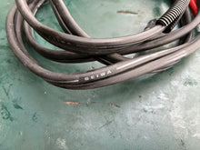 Load image into Gallery viewer, MFS20e 20 15 9.9 hp Tohatsu battery cables
