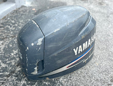 Cargar imagen en el visor de la galería, f 115 hp Yamaha 68V-42610-10-8D TOP COWLING four stroke 115 hp engine cover 2002-11
