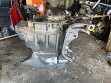 Cargar imagen en el visor de la galería, f 115 hp Yamaha 20” midsection 68V-45111-30-8D UPPER CASING, 68V-43111-01-8D CLAMP BRACKETS 68V-43112-01-8D 64E-43311-20-8D S

