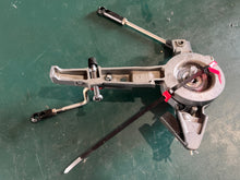 Cargar imagen en el visor de la galería, 90 85 75 hp Yamaha 688-41632-01-94 MAGNETO CONTROL LEVER, 688-41211-01-00 ACCELERATOR LINK, 662-41237-01-00 LINK JOINT, Yamah
