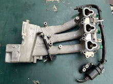 Charger l'image dans la galerie, DF 40 50 hp Suzuki 15710-87J00 FUEL INJECTORS, 13111-87J03 MANIFOLD, INTAKE DF40 serial 681314~up 1999-2009 four stroke Johns
