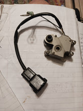 Load image into Gallery viewer, DT dt 75,85,115,140 suzuki throttle valve sensor, Tps
