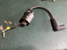 Cargar imagen en el visor de la galería, 50 40 30 hp Yamaha IGNITION COIL 5” boot cord 6H4-85570-20-00 two stroke 1985-1996 $35
