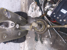 Cargar imagen en el visor de la galería, DT 9.9, 15, 16 hp Suzuki spirit lower unit gear case
