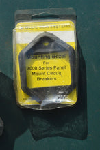 Load image into Gallery viewer, oem 35amp Circuit Breaker Lewmar#68000604 and bezel mount
