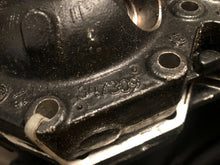 Charger l'image dans la galerie, 135 150 hp V6 FICHT Fuel injected cylinder heads 347309, OMC Johnson Evinrude
