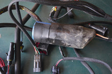 Load image into Gallery viewer, 200 225 250 300 hp Evinrude Electrical Harness 586991 0586991 E-tec etec OMC brp Johnson
