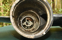 Charger l'image dans la galerie, 2, 2.4, 2.5 Liter Mercury gearcase  V6 engines, 20"
