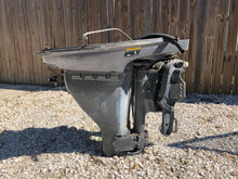 Cargar imagen en el visor de la galería, F25, 30 hp, 20” Yamaha long-shaft, power trim and tilt midsection, outboard

