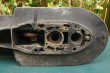 Cargar imagen en el visor de la galería, 75 90  115 125 hp Mercury gearcase 1667 9010, lower unit housing, outboard 3 or 4 cylinder
