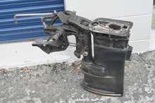 Cargar imagen en el visor de la galería, 20 25 30 HP Mercury Mariner Midsection 20" shaft Midsection
