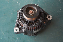 Cargar imagen en el visor de la galería, BF 225 Honda Alternator Assy 31630-zy3-013, 175 - 200 - 250 HP compatible, 2007 &amp; later models FOUR STROKE
