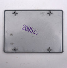 Charger l'image dans la galerie, OMC boat emblem plate 209520, Johnson Evinrude
