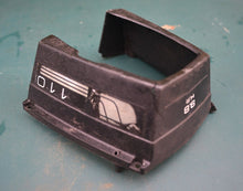 Cargar imagen en el visor de la galería, 7.5 9.8 hp Mercury trim cover 96515, two stroke Merc 110, exhaust cover
