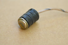 Load image into Gallery viewer, OMC Johnson Evinrude single wire temp switch, Airpax 0032 temp switch
