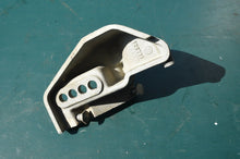 Load image into Gallery viewer, OMC Johnson &amp; Evinrude 1970-88 Power Tilt Lower Bracket 122771
