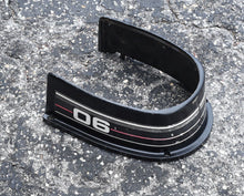 Cargar imagen en el visor de la galería, 90 hp Mercury mariner trim cover,  three cylinder part number 37417
