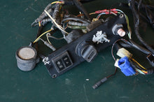 Load image into Gallery viewer, BF 75 - 225 hp Honda Key Panel Assembly 35100-zv5-003 &amp; gauge harness outboard OEM
