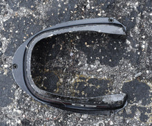 Load image into Gallery viewer, 18 - 20 - 25 HP Mercury Mariner lower cowl cover 39301

