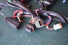 Load image into Gallery viewer, 200 225 250 300 hp Evinrude Electrical Harness 586991 0586991 E-tec etec OMC brp Johnson
