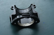 Cargar imagen en el visor de la galería, 60B 60C 70B 70C Tohatsu Nissan Starter Bracket
