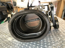 Cargar imagen en el visor de la galería, BF 225a Honda throttle body assy 16400-zy3-a01, spacer 16404-ZY3-000 , 17249-PY3-000 SPRING, AIR FLOW TUBE compatible 200 225
