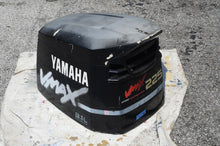 Charger l'image dans la galerie, 225hp Yamaha 66X-42610-P0-NA TOP COWLING ASSY, engine cover, 200 hp
