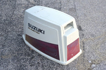 Charger l'image dans la galerie, DT 75 85 hp Suzuki Cowling white engine cover 61404-95850-01T 2 cylinder Two Stroke
