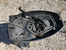 Cargar imagen en el visor de la galería, F25, 30 hp, 20” Yamaha long-shaft, power trim and tilt midsection, outboard

