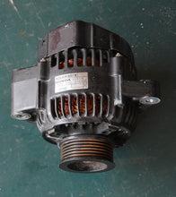 Cargar imagen en el visor de la galería, BF 225 Honda Alternator Assy 31630-zy3-013, 175 - 200 - 250 HP compatible, 2007 &amp; later models FOUR STROKE
