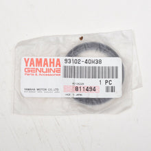 Load image into Gallery viewer, 115 130 150 175 220 225 250 300 hp yamaha 93102-40m38 oil seal, crank &amp; piston
