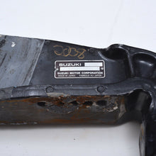 Charger l'image dans la galerie, DF 140 hp Suzuki 41121-92J04-0EP BRACKET, CLAMP PORT (BLACK)
