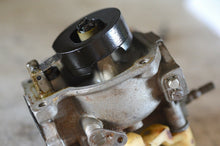 Charger l'image dans la galerie, 9.9 hp OMC Carburetor 319010 Johnson Evinrude OEM 1974-84, with throttle cam
