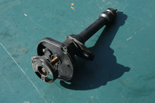 Charger l'image dans la galerie, 190 hp Mercruiser distributor part Distributor V6 805185A36 18-5471 4.3 Liter
