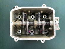 Charger l'image dans la galerie, 9.8 hp Tohatsu Nissan 3V1B010010 CYLINDER HEAD, four stroke, 8 hp compatible - PARTS, broken cam
