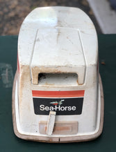 Charger l'image dans la galerie, 55 hp Johnson Evinrude engine cover 389307 0389307 top cowl two stroke
