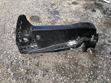 Load image into Gallery viewer, Mercury mariner 150, 175, 200 2.5 liter cowling sets, top cowl w side covers
