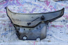 Charger l'image dans la galerie, DF 60 70 HP Suzuki side covers 61811-99e00 61821-99e00
