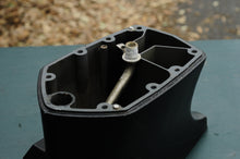 Load image into Gallery viewer, DF 60 70 Suzuki 52111-99E00-0EP HOUSING, DRIVE SHAFT BLACK
