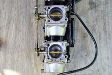 Cargar imagen en el visor de la galería, 115 hp Tohatsu Nissan 3E0032001 CARBURETOR UPPER, 4 carb set, ROD CHOKE VALVE, THROTTLE ROD, AIR SILENCER, COVER Two Stroke o
