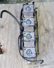 Cargar imagen en el visor de la galería, 115 hp Tohatsu Nissan 3E0032001 CARBURETOR UPPER, 4 carb set, ROD CHOKE VALVE, THROTTLE ROD, AIR SILENCER, COVER Two Stroke o
