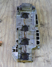 Cargar imagen en el visor de la galería, 115 hp Tohatsu Nissan 3E0032001 CARBURETOR UPPER, 4 carb set, ROD CHOKE VALVE, THROTTLE ROD, AIR SILENCER, COVER Two Stroke o
