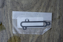 Charger l'image dans la galerie, f 25 30 40 50 hp Yamaha oil pan gasket 62y-13475-00 Four Stroke
