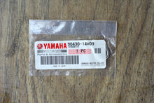 Charger l'image dans la galerie, f 15 20 25 30 40 50 60 75 80 115 150 200 225 250 300 hp Yamaha 90430-14m09 DRAIN PLUG GASKET Four Stroke
