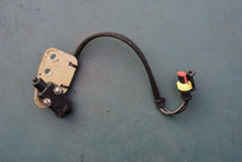 Charger l'image dans la galerie, sold march2026-____15 25 30 40 50 60 70 75 90 hp Evinrude E-tec Neutral Safety Switch 0586780 586780 Two Stroke (Copy)
