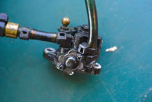 Load image into Gallery viewer, 30 hp Mercury carburetor 823799A12 823799A11, 822514A2 OIL TANK, 818902A2 OIL PUMP, oil-injected Two Stroke
