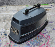 Charger l'image dans la galerie, 50 HP Yamaha top cowl 6H5-42610-45-4D, 6H5-42610-43-EK, 6H5-42610 - 1989 - 1994 Old style engine cover, two stroke 40 hp
