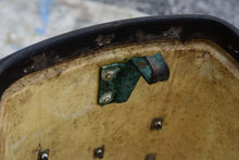 Cargar imagen en el visor de la galería, 40 HP Yamaha top cowl 6H4-42610-U1-EK 6H4-42610 - 1989 - 1994 Old style engine cover, two stroke 50 HP
