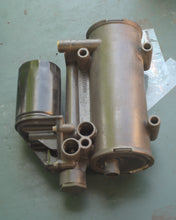 Charger l'image dans la galerie, 275 hp Mercury 880640T10 MODULE ASSEMBLY Intergrated Oil Cooler - Complete Verado Four Stroke 200 225 250 300 hp
